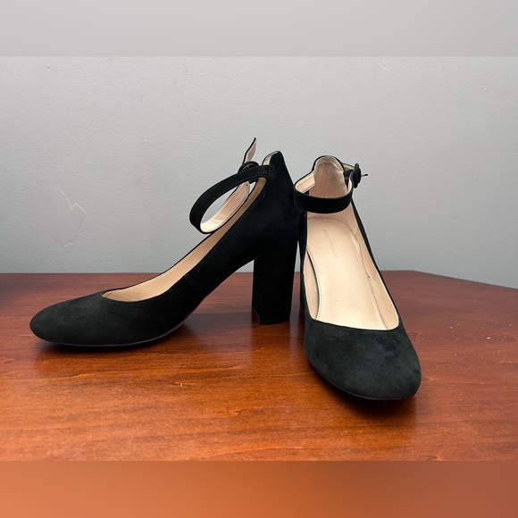 Marc Fisher black suede leather ankle strap pump. size 10M - Picture 5 of 14
